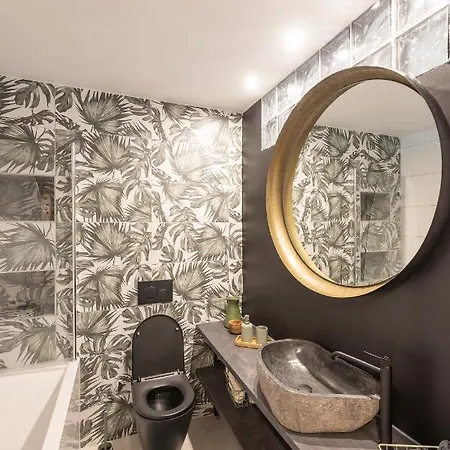 Apartment Africa Lodge, With Infra-red Sauna Dusseldorf