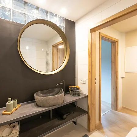 Africa Lodge, With Infra-red Sauna Apartment *